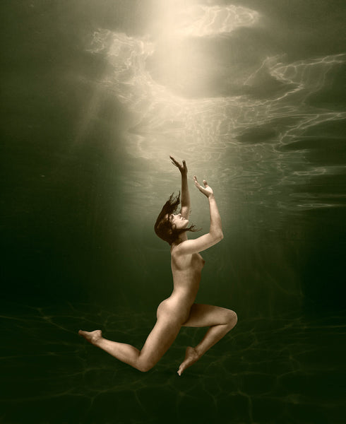 Underwater Nude 29 - Ed Freeman Fine Art